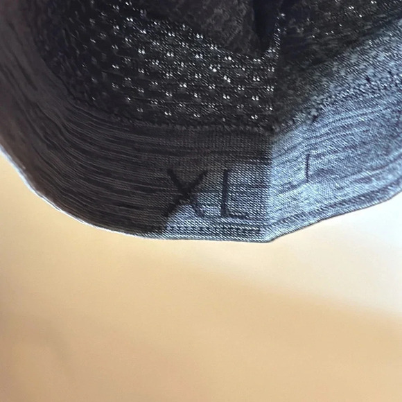 Lululemon sz XL Metal Vent Tech Long Sleeve Black / Anchor great pre owned cond - Picture 7 of 10